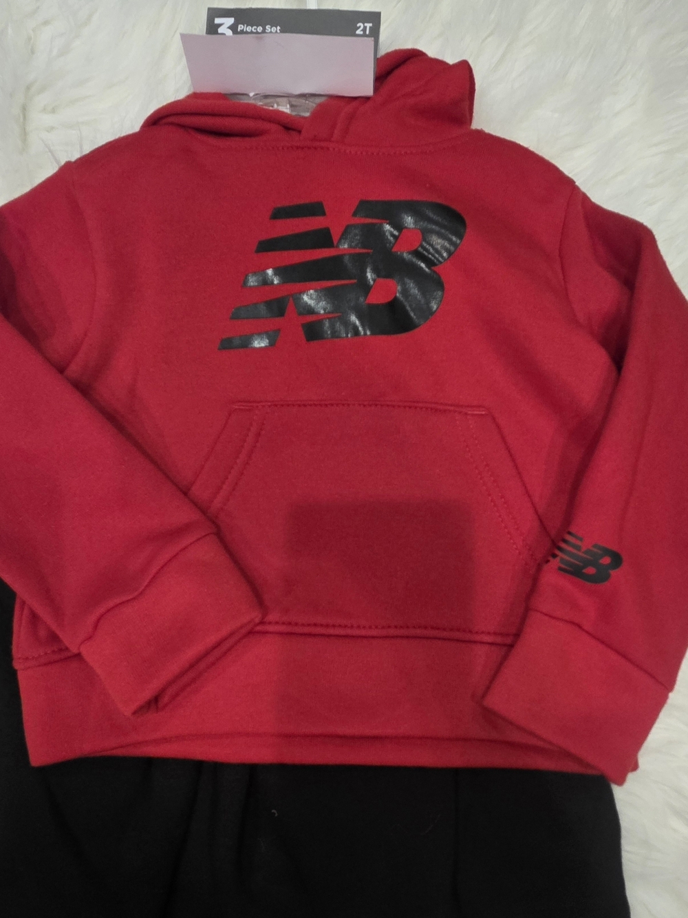 New Balance LAC3L0TLE Boys 3-Piece Set Red & Black Size 2T NWT